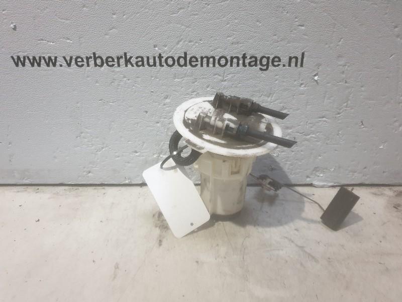 BRANDSTOFPOMP IN DE TANK Opel Astra H GTC (L08) (131 19491), Gebruikt, Opel