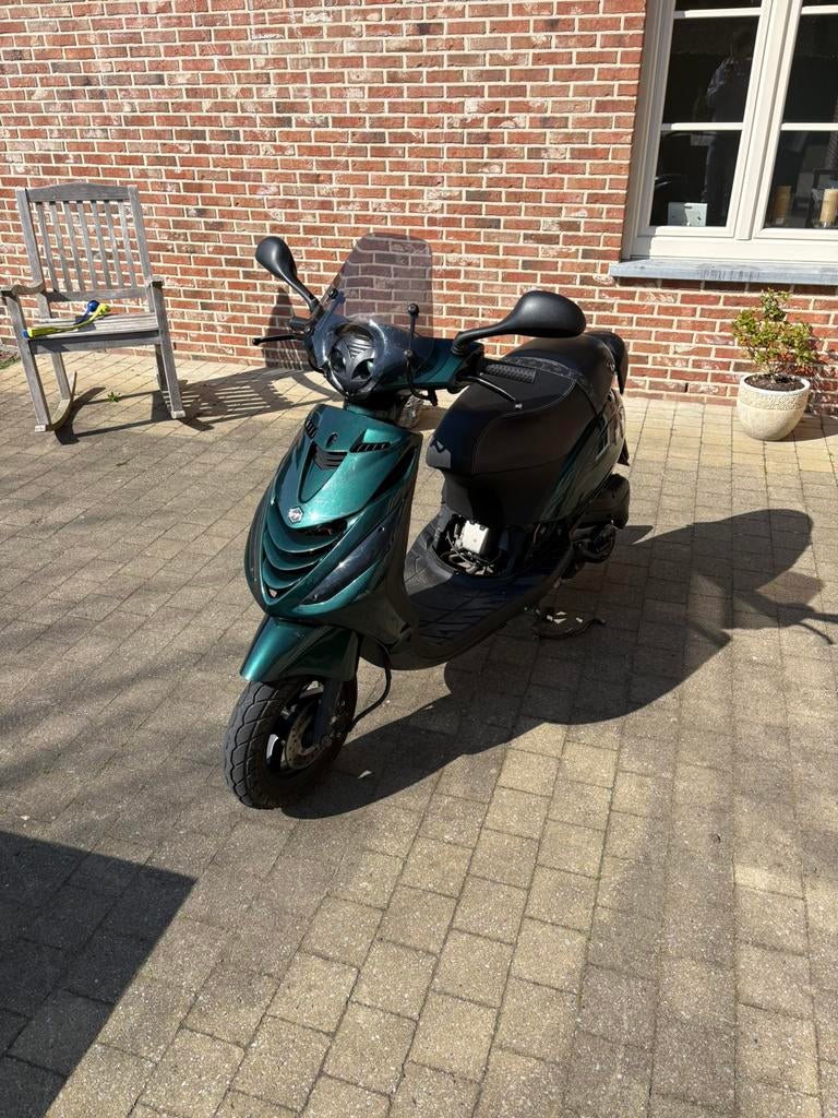 Piaggo zip 4t 50cc, Ophalen, Zip, Klasse A (25 km/u), Zo goed als nieuw