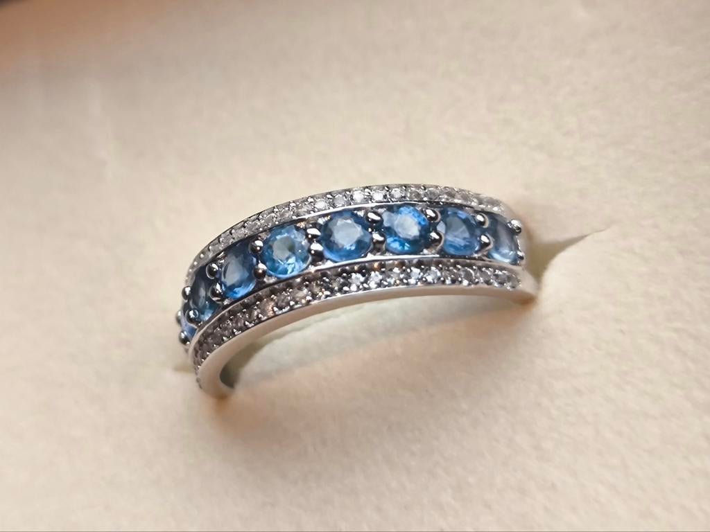 Nieuw-18k witgoud vergulde ring met zeldzame tanzaniet, Bijoux, Sacs & Beauté, Bagues, Bleu, Enlèvement ou Envoi