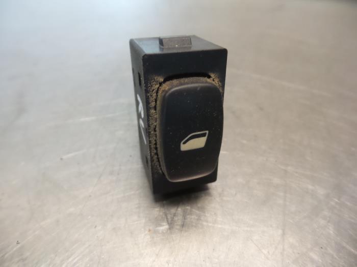 Elektrisch Raam Schakelaar van een Peugeot 307, Auto-onderdelen, Dashboard en Schakelaars, Peugeot, Gebruikt, 3 maanden garantie