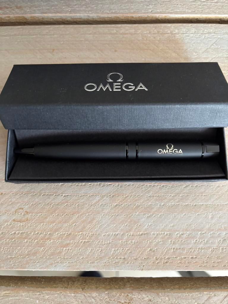 Omega pen Dark side off the moon nieuw., Ophalen of Verzenden, Nieuw, Balpen, Mont Blanc