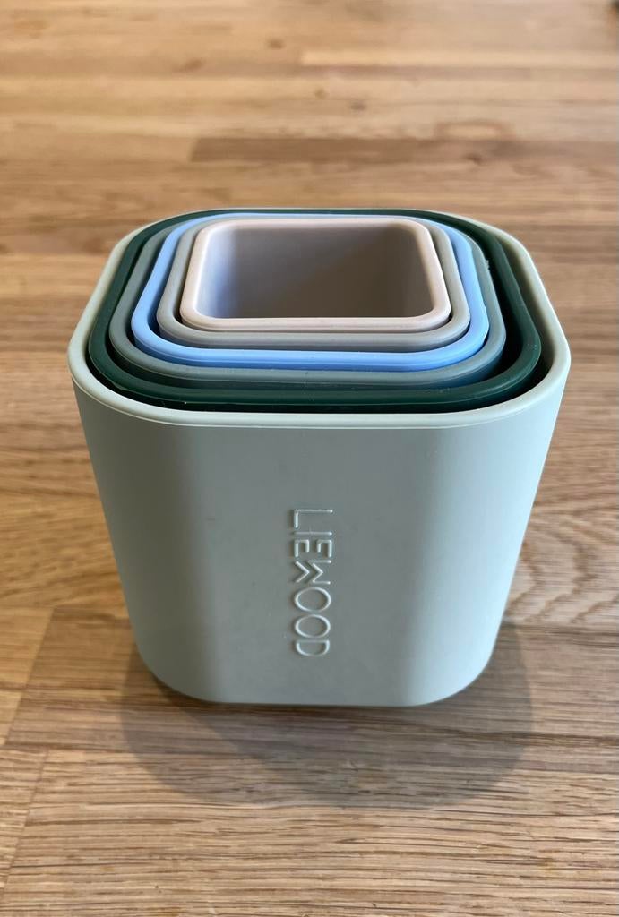 Liewood - blocs empilables en silicones, Enfants & Bébés, Jouets | Jouets de bain, Enlèvement, Comme neuf