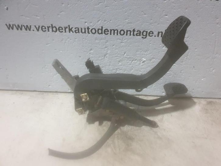 PEDALENSET BMW 3 serie Touring (E36 / 3) (1.161-962), Auto-onderdelen, Interieur en Bekleding, BMW, Gebruikt