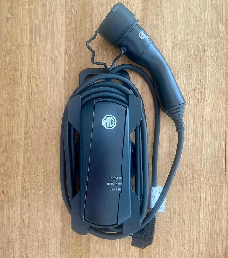 Chargeur domestique mobile EV/PHEV de type 2 - universel, Autos : Divers, Bornes de recharge, Neuf, Borne de recharge et Câble de charge