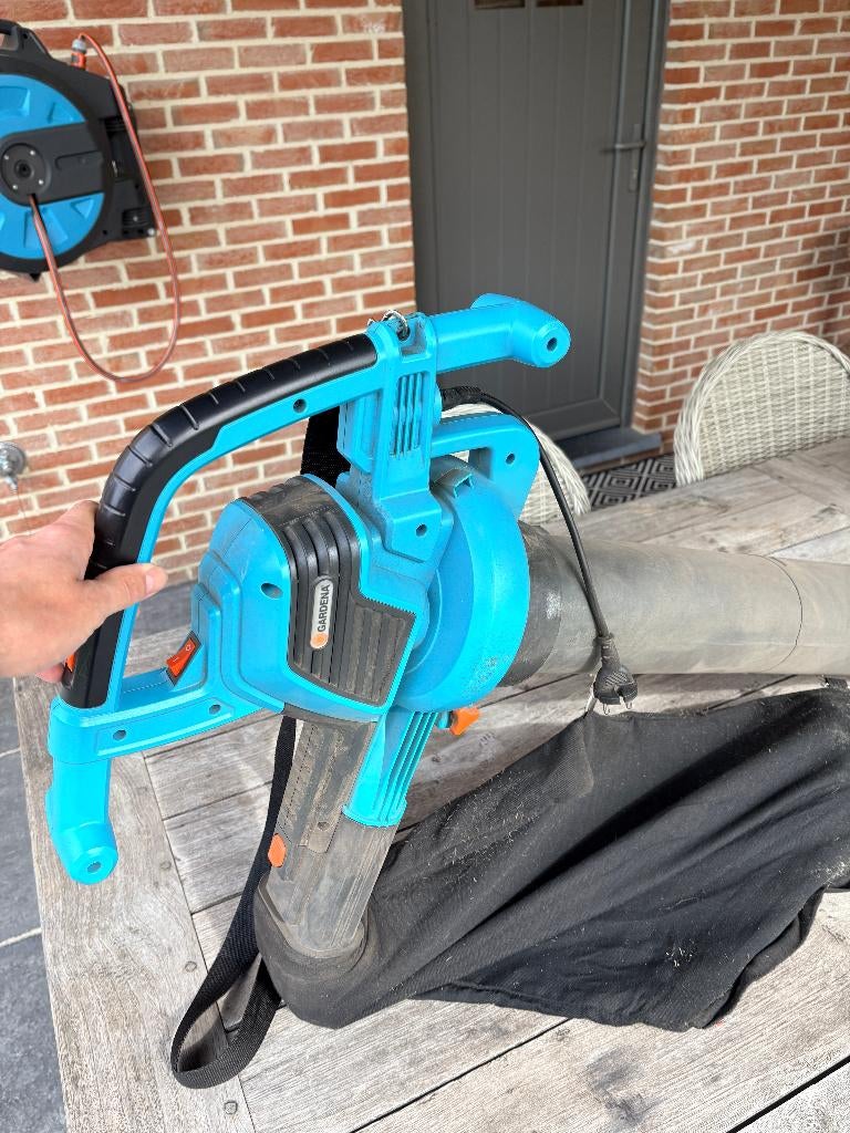Gardena ErgoJet 3000 Bladblazer, Jardin & Terrasse, Souffleurs de feuilles, Utilisé, Porté à la main, Électrique, Avec sac de ramassage