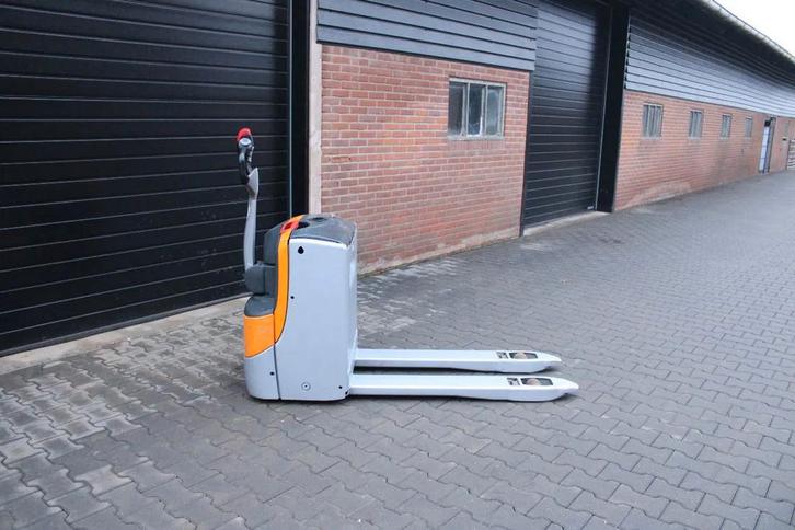 Still exu20 palletwagen elektrische bj 2019, Articles professionnels, Machines & Construction | Chariots élévateurs & Transport interne