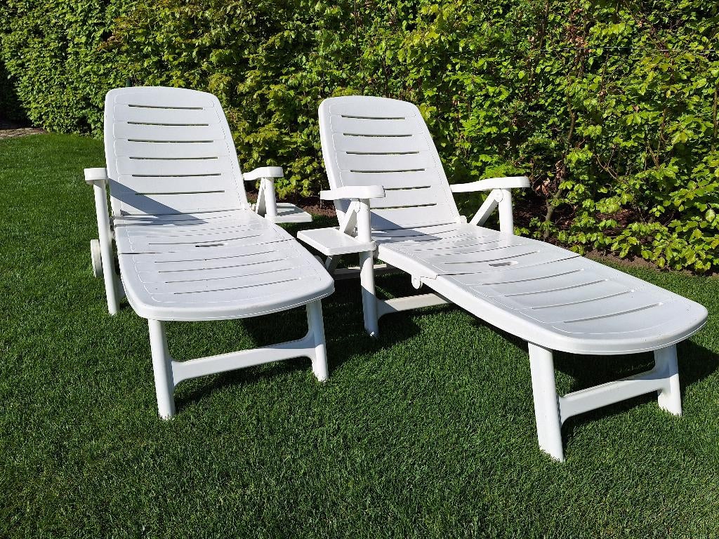 2 ligbedden + kussens, Ophalen, Zo goed als nieuw, Kunststof, Verstelbaar