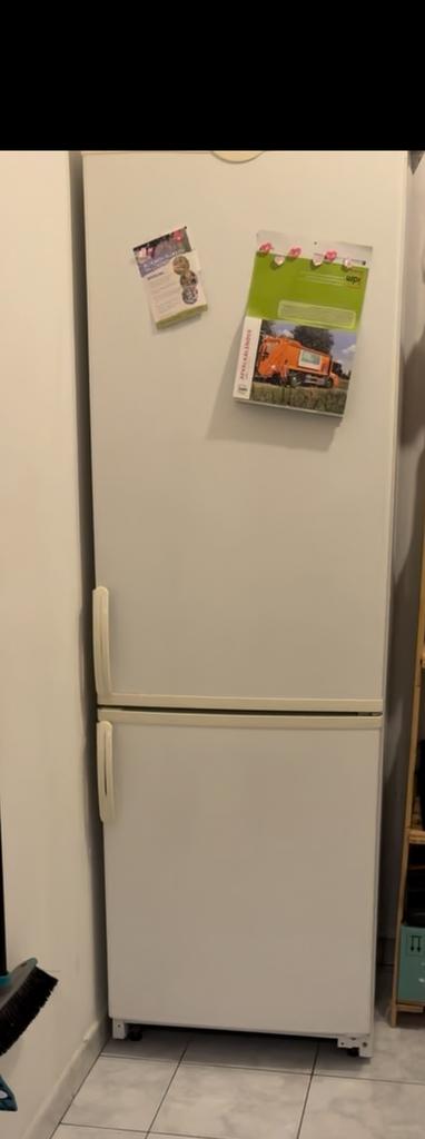 Nette en goed werkende koel-vriescombinatie, Enlèvement, Utilisé