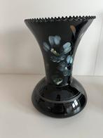 Zwarte vaas (18 cm) van de jaren 1950, Enlèvement ou Envoi