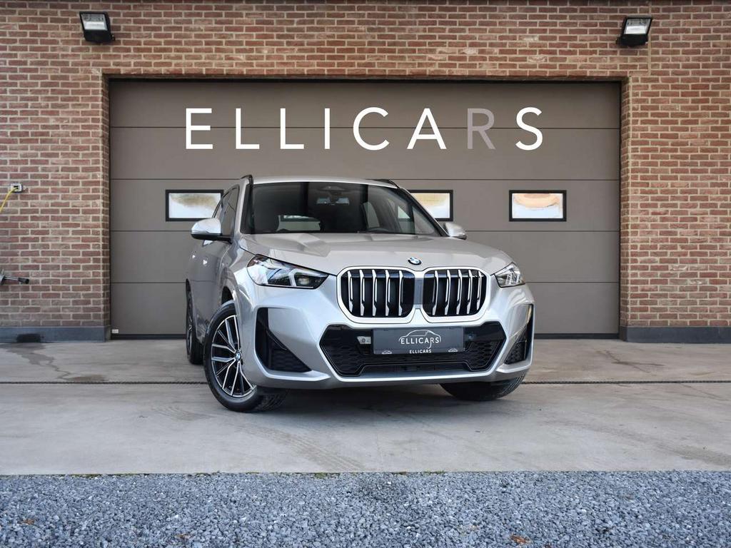 BMW X1 1.5iAS M PACK / CARPLAY / GPS / LED / CAM / DAB, Auto's, BMW, Bedrijf, X1, ABS, Adaptieve lichten, Airbags, Airconditioning