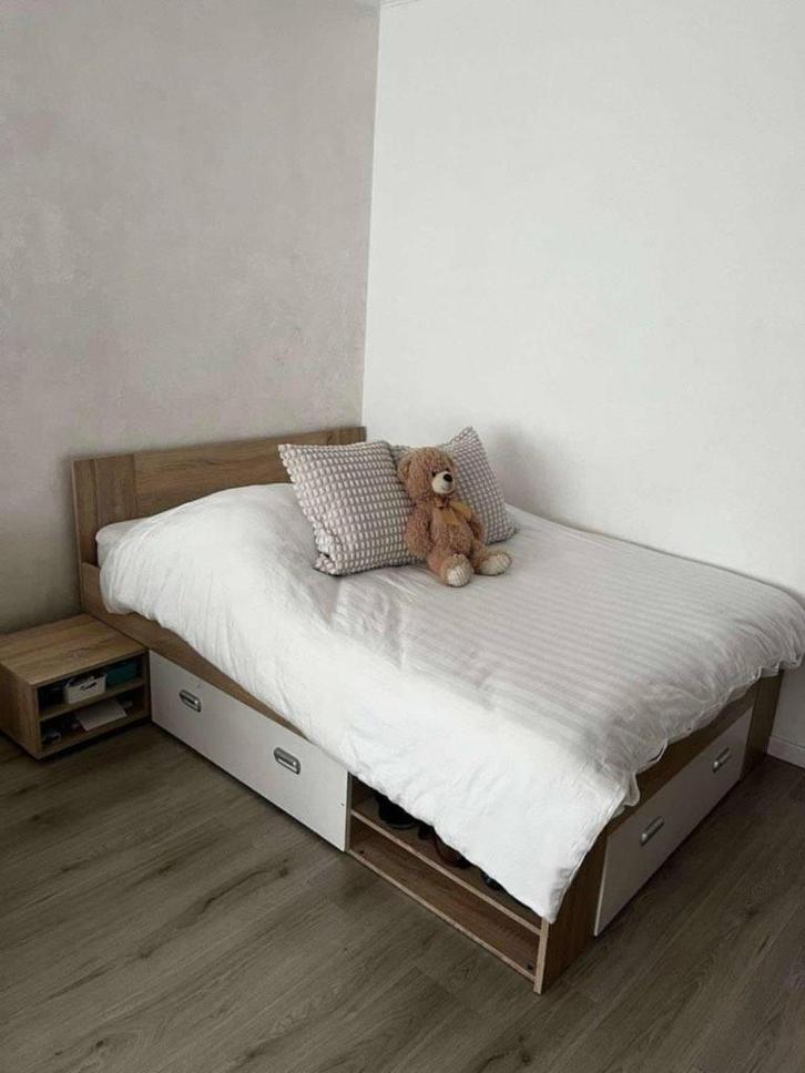 2 lits identiques 140/200cm, Maison & Meubles, Chambre à coucher | Lits, Comme neuf, Deux personnes, 140 cm, 200 cm, Bois, Blanc