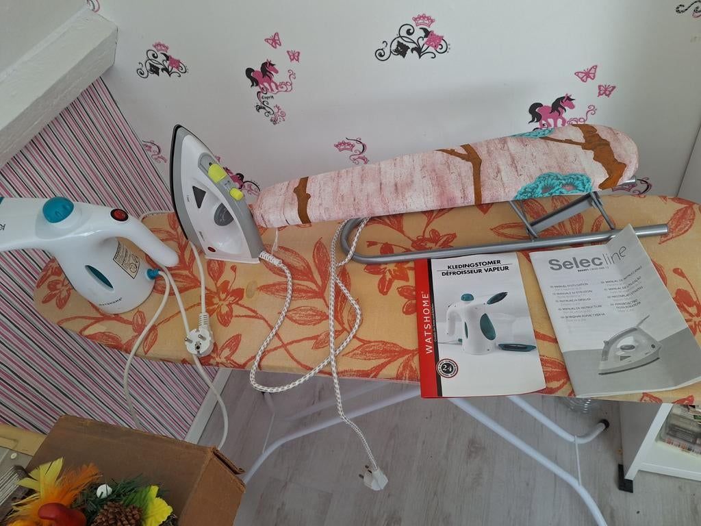 Strijkplank met alle toebehorene, Ophalen