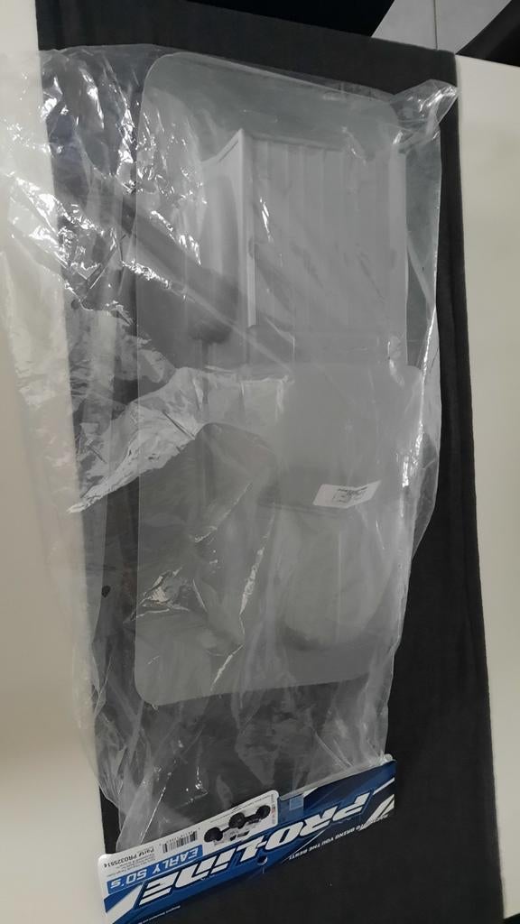 Traxxas, Enlèvement ou Envoi