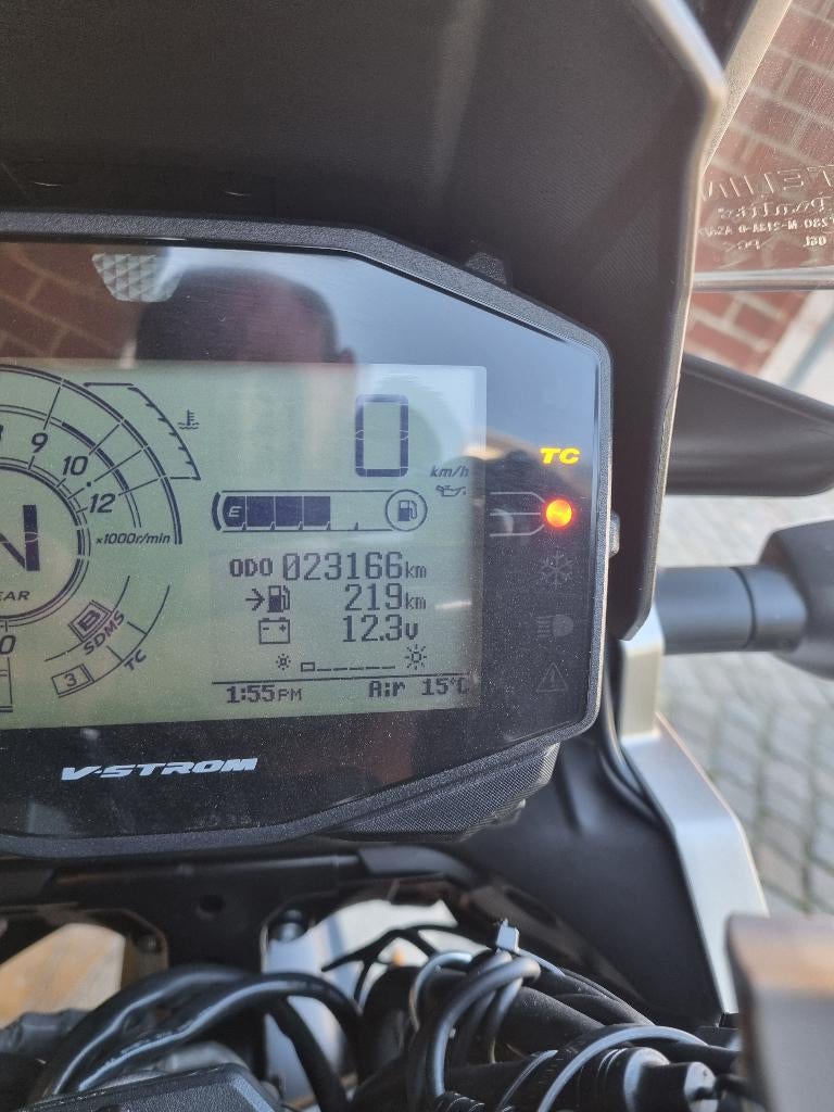 Suzuki 1050 V-Strom 2020 a vandre, Motos, Tourisme, Occasion, Plus de 35 kW, 2 cylindres