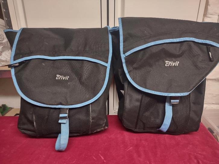 Paar waterdichte fietstassen achteraan. Niet instelbaar, Fietsen en Brommers, Fietsaccessoires | Fietstassen, Zo goed als nieuw