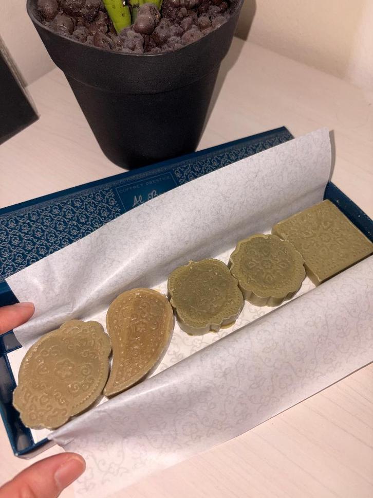 Aleppo-zeep Al Bara Prestige Set, Handtassen en Accessoires, Uiterlijk | Lichaamsverzorging, Nieuw, Bad & Douche, Ophalen