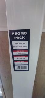 2 nieuwe mdf plinten wit, Doe-het-zelf en Bouw, Ophalen, Nieuw