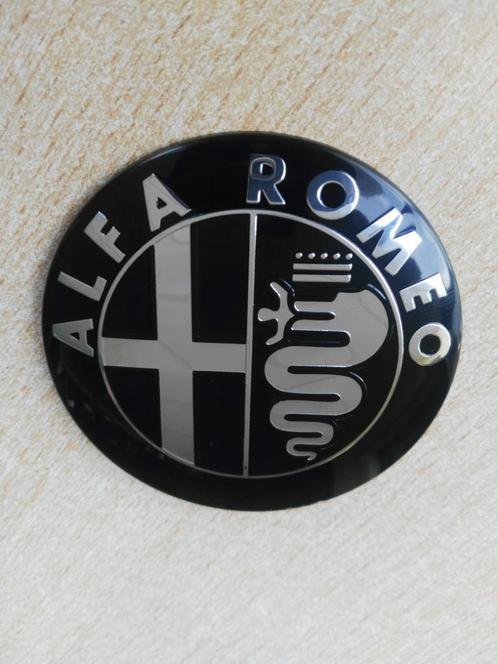 2 x logo Alfa Romeo 147 GT 156 159 Giulietta Mito 74 mm, Auto diversen, Tuning en Styling, Ophalen of Verzenden
