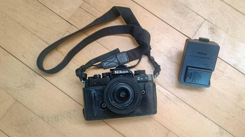 Nikon Z fc zwart + Z DX 16-50mm F/3.5-6.3 + cameratas, Audio, Tv en Foto, Fotocamera's Digitaal, Zo goed als nieuw, Compact, Nikon