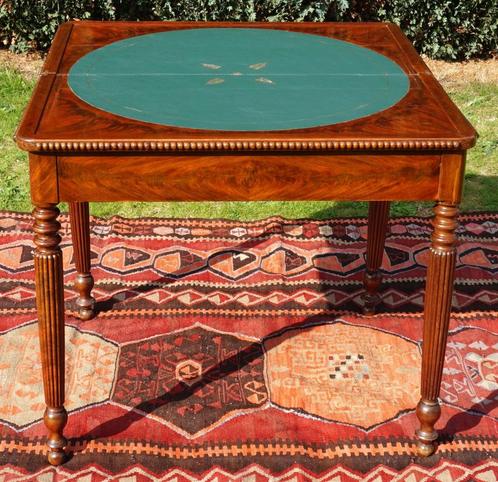 Ancienne Table de Jeux Louis Philippe 1860 revêtue de Cuir, Antiquités & Art, Antiquités | Meubles | Tables, Enlèvement