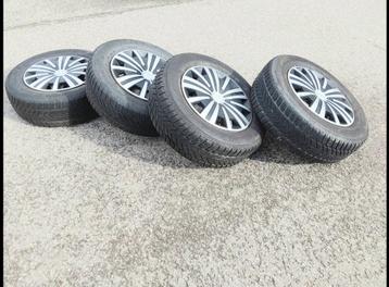 Roues hiver 215/65R16 originales VW Tiguan beschikbaar voor biedingen