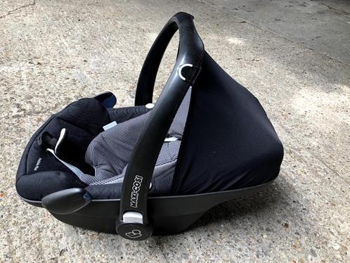 maxi cosi Pebble Plus black raven + gratis footmuff erbij!, Enfants & Bébés, Buggys, Comme neuf, Maxi-Cosi, Couverture pieds, Ombrelle