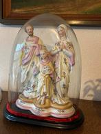 Porseleinen beeld Heilige Familie glazen stolp., Ophalen