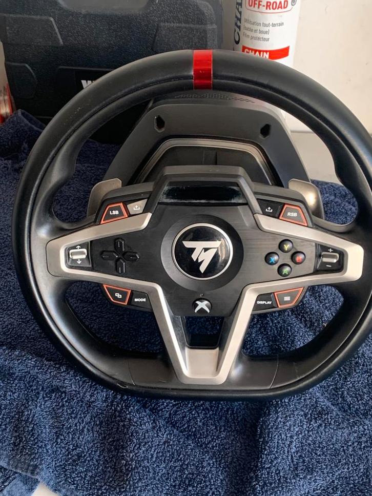 Volant Thrustmaster T248 (Xbox / PC), Consoles de jeu & Jeux vidéo, Consoles de jeu | Xbox | Accessoires, Utilisé, Xbox One, Xbox Series X