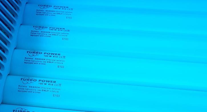 goede turbo power UV lampen 176cm 100watt - 5 euro per stuk, Elektronische apparatuur, Zonnebanken en Gezichtsbruiners, Zo goed als nieuw