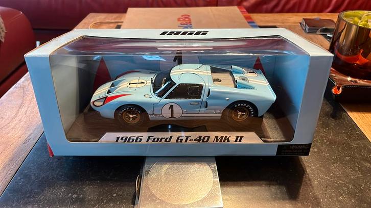 1/18 SHELBY-COLLECTIBLES GT40 TEAM SHELBY 24h LE MANS 1966, Verzamelen, Poppetjes en Figuurtjes, Nieuw, Ophalen of Verzenden