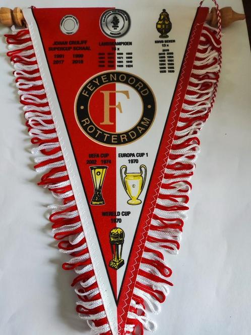 Feyenoord Rotterdam Vaan 16x27cm met stok en franje, Verzamelen, Sportartikelen en Voetbal, Nieuw, Vaantje of Sjaal, Verzenden