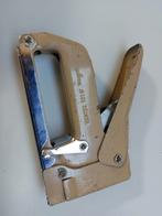 Agrafeuse à main, Enlèvement, Utilisé