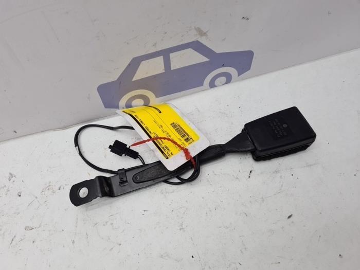 Veiligheidsgordel Insteek links-voor van een Volkswagen Cadd, Auto-onderdelen, Interieur en Bekleding, Volkswagen, Gebruikt, 3 maanden garantie