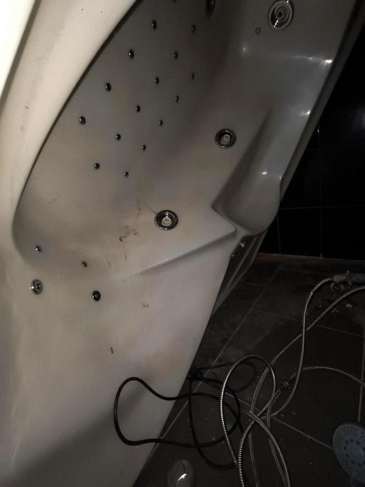 Gratis bubbelbad, Doe-het-zelf en Bouw, Sanitair, Ophalen