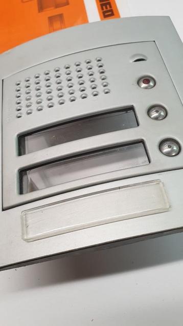 Bticino 332121 deurbel afdekplaat  beschikbaar voor biedingen