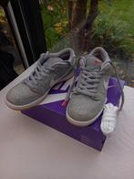 Nike SB Dunk Low Grey Gum, Enlèvement ou Envoi, Utilisé, Chaussures