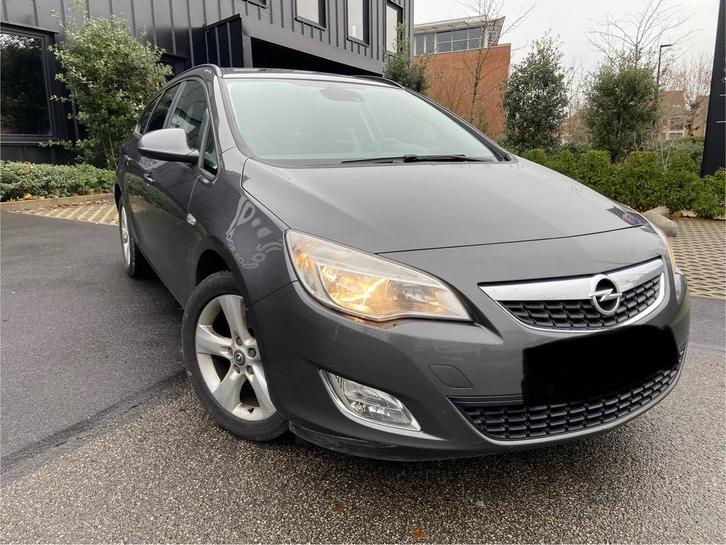 Opel astra 1.7 cdti 2011 euro 5 et 200300 km, Auto's, Opel, Particulier, Astra, Diesel, Euro 5, Break, 5 deurs, Handgeschakeld