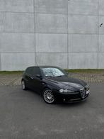 Alfa Romeo 147 1.6 Twinspark, Voorwielaandrijving, 1600 cc, Zwart, Handgeschakeld