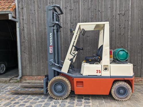 HEFTRUCK NISSAN 2.5 TON, Zakelijke goederen, Machines en Bouw | Heftrucks en Intern transport, Heftruck, LPG, 2000 tot 3000 kg