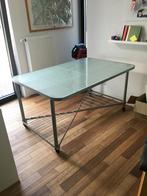 Table bureau en verre et métal IKEA, Ophalen, Met wielen, Zo goed als nieuw, Bureau