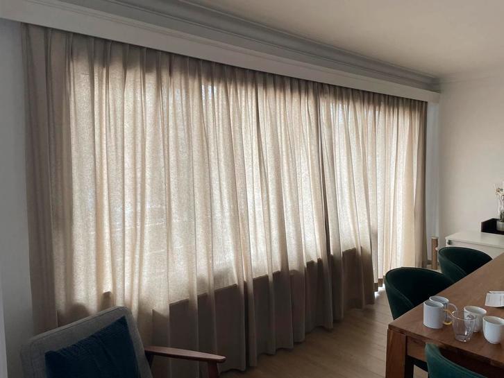Mooie plooigordijnen (naturel) van 225x234 (2x), Huis en Inrichting, Stoffering | Gordijnen en Lamellen, Zo goed als nieuw, Ophalen