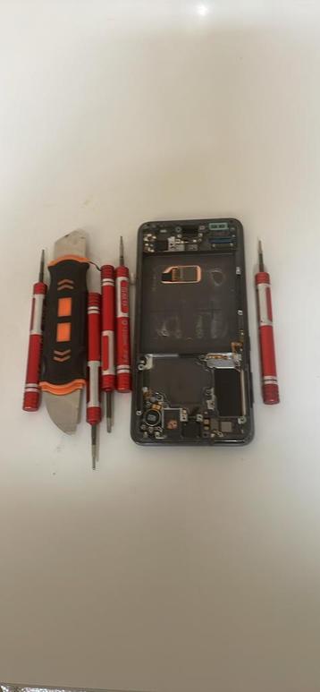 iPhone 11 reparatie  beschikbaar voor biedingen