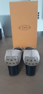 Schoenen maat 38 TODS, Schoenen met lage hakken, Ophalen of Verzenden, Zo goed als nieuw, Tod's