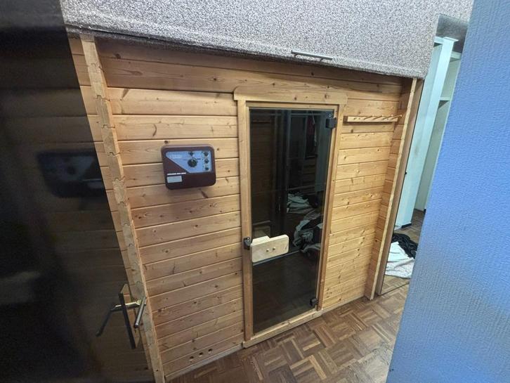 Traditionele sauna 2-4 pers. 2e hands, Sport en Fitness, Sauna, Gebruikt, Complete sauna, Fins of Traditioneel, Ophalen