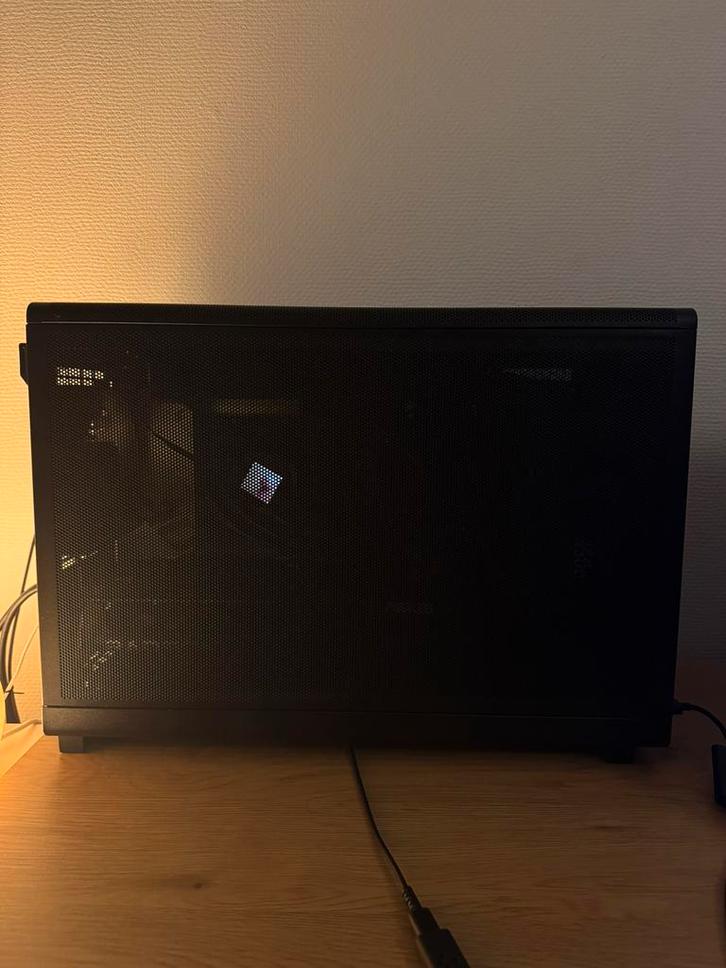 Gaming PC 9800x3d 9070xt, Computers en Software, Desktop Pc's, Nieuw, 4 Ghz of meer, SSD, 32 GB, Met videokaart, Met monitor, Gaming