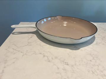 Le Creuset Skillet, 30 cm wit in heel goede staat beschikbaar voor biedingen