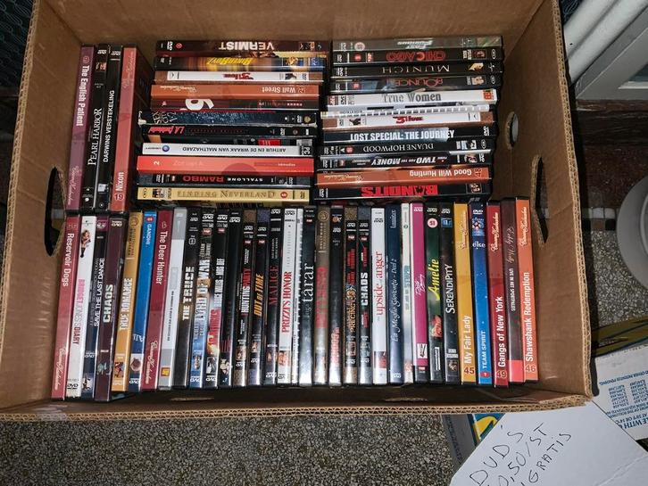 LOT DVD’S + gratis, Cd's en Dvd's, Dvd's | Overige Dvd's, Zo goed als nieuw, Ophalen
