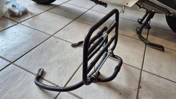 Vespa gts 125 bescherming en bagagerek beschikbaar voor biedingen