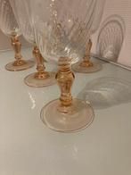 5 verres anciens à base jaune, Enlèvement ou Envoi