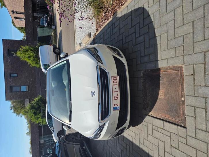 Peugeot 308 1.2 pureTech Allure, Auto's, Peugeot, Particulier, ABS, Lichtmetalen velgen, Benzine, Euro 6, Berline, 5 deurs, Automaat